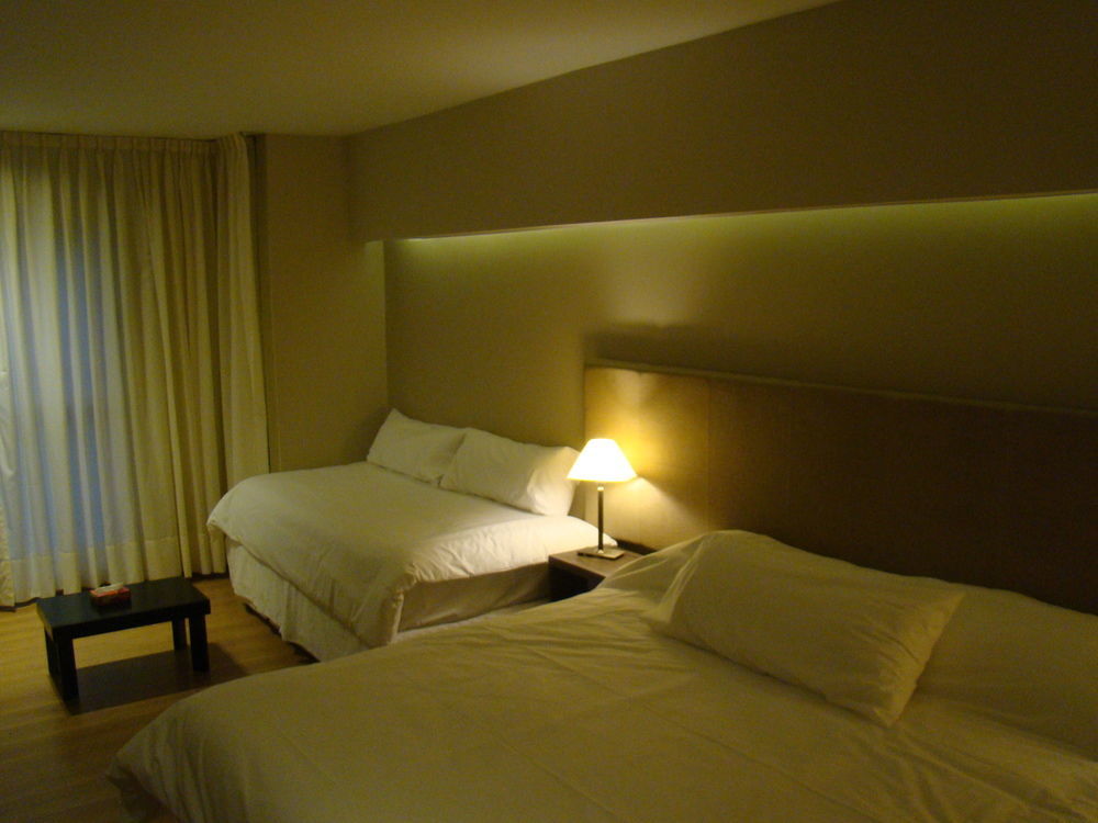 Bue Hotel Buenos Aires Exteriör bild